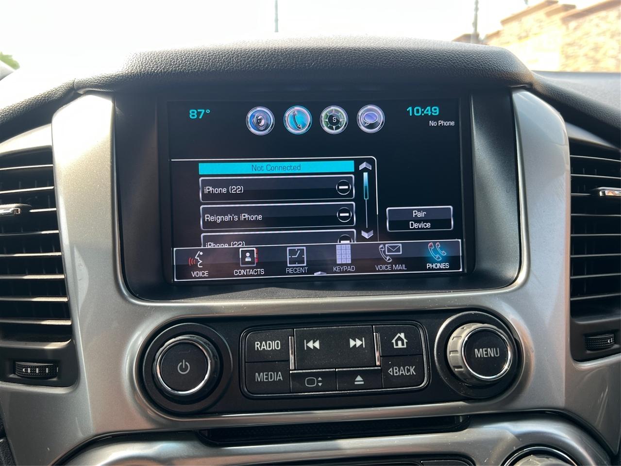 Chevrolet Suburban 4WD 4dr 1500 LT 2018