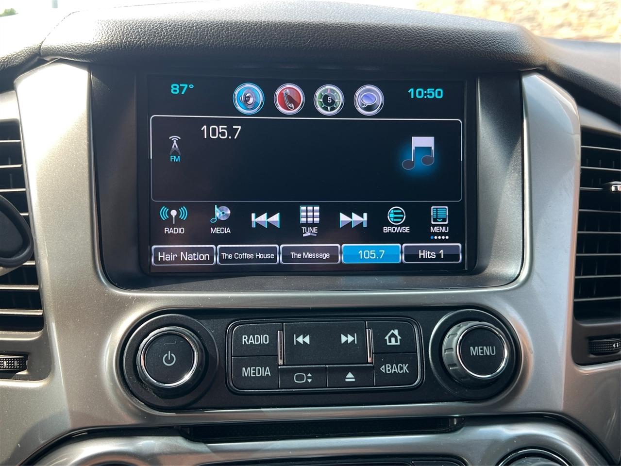 Chevrolet Suburban 4WD 4dr 1500 LT 2018