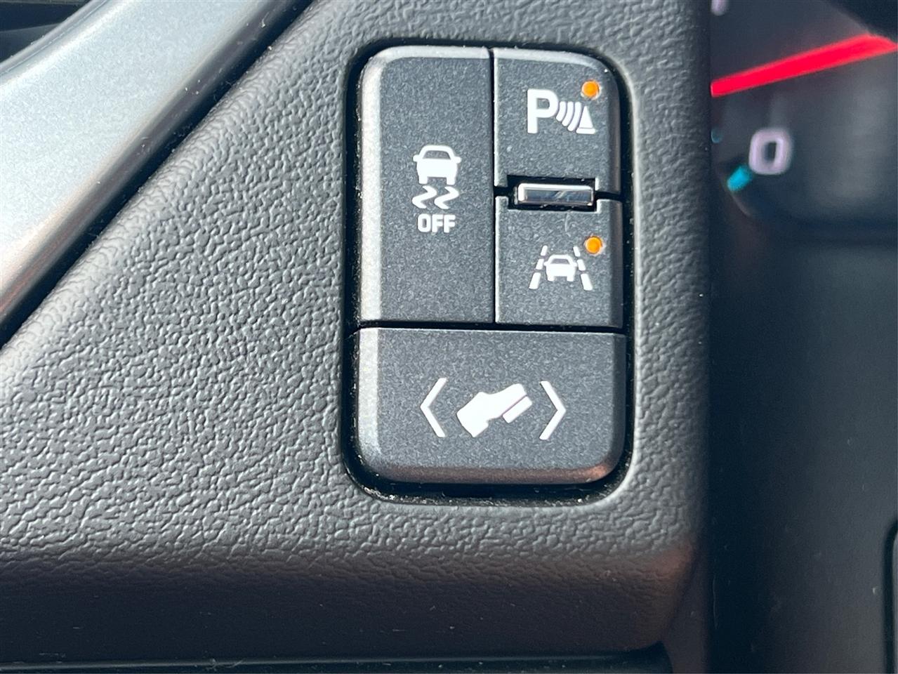 Chevrolet Suburban 4WD 4dr 1500 LT 2018