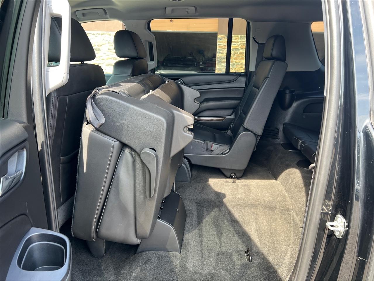 Chevrolet Suburban 4WD 4dr 1500 LT 2018