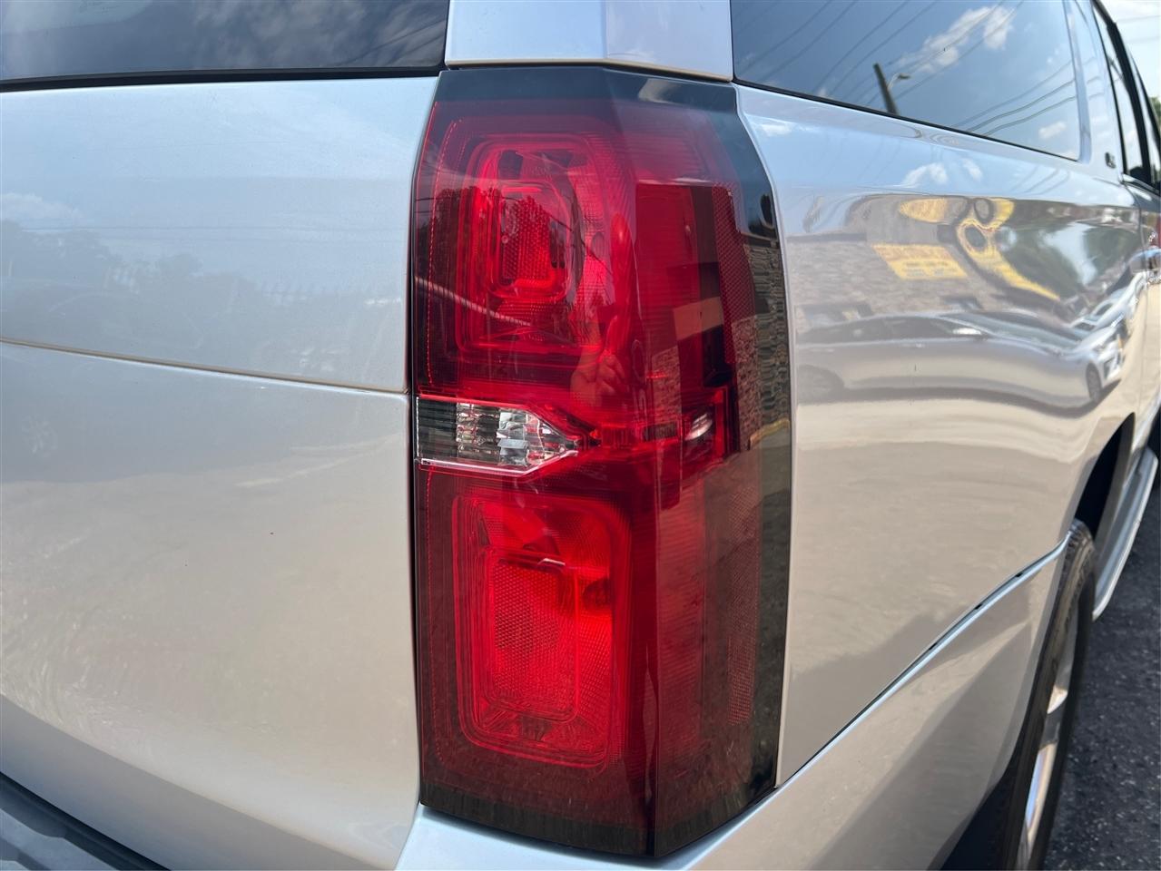 Chevrolet Suburban 4WD 4dr LTZ 2015