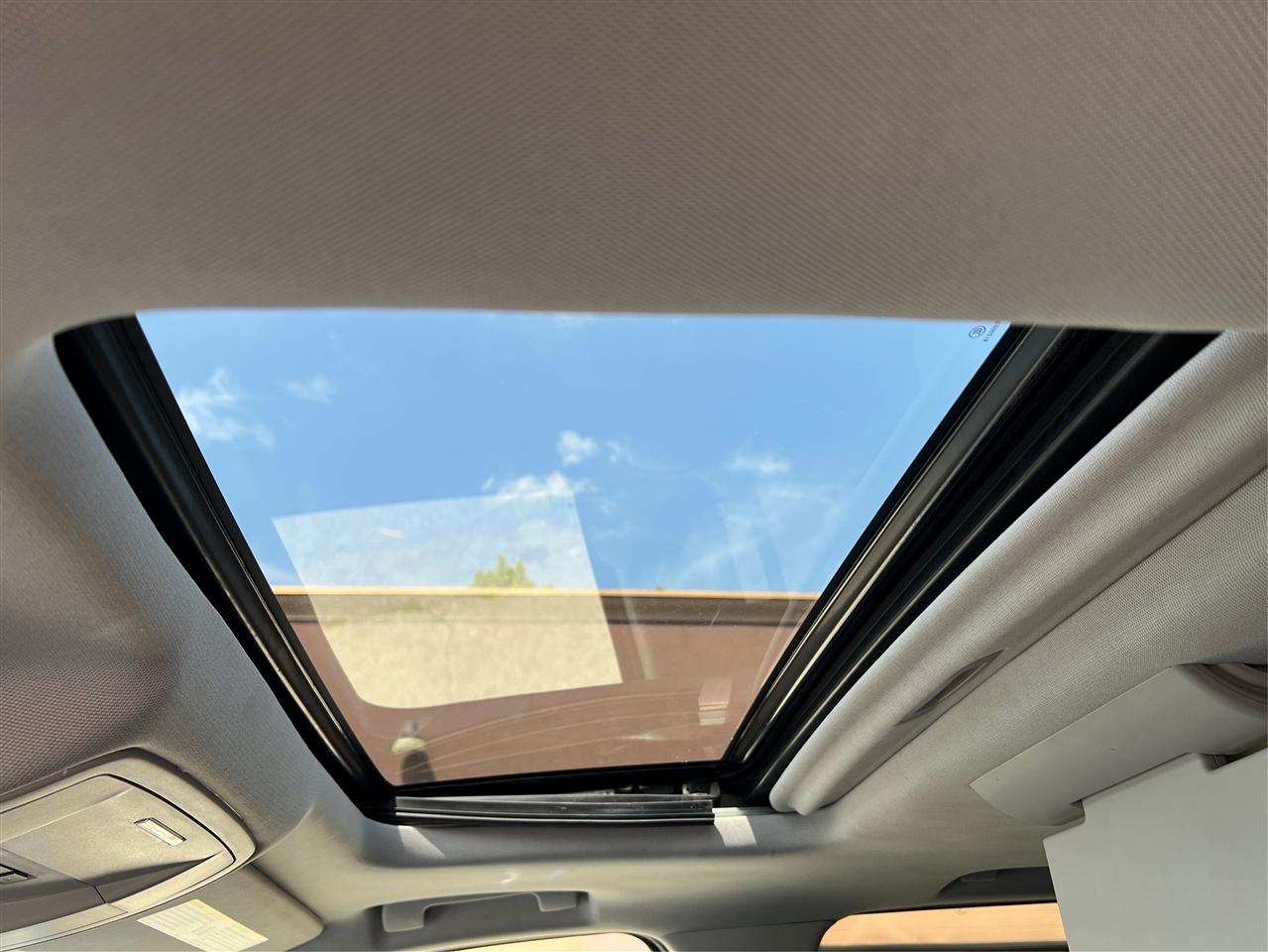 Chevrolet Suburban 4WD 4dr LTZ 2015