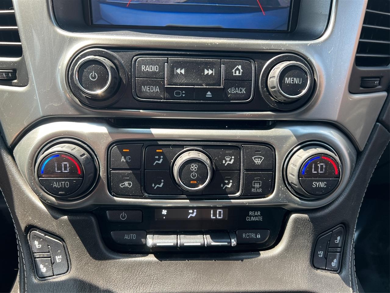 Chevrolet Suburban 4WD 4dr LTZ 2015