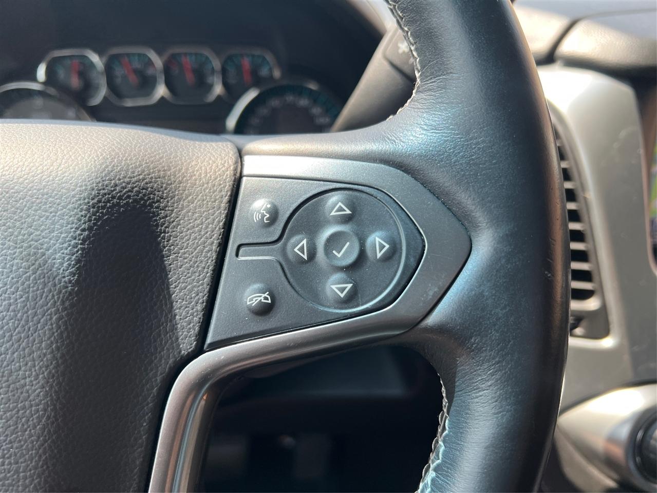 Chevrolet Suburban 4WD 4dr LTZ 2015