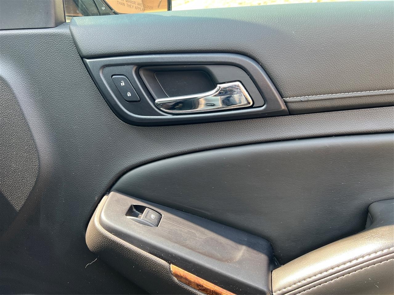 Chevrolet Suburban 4WD 4dr LTZ 2015