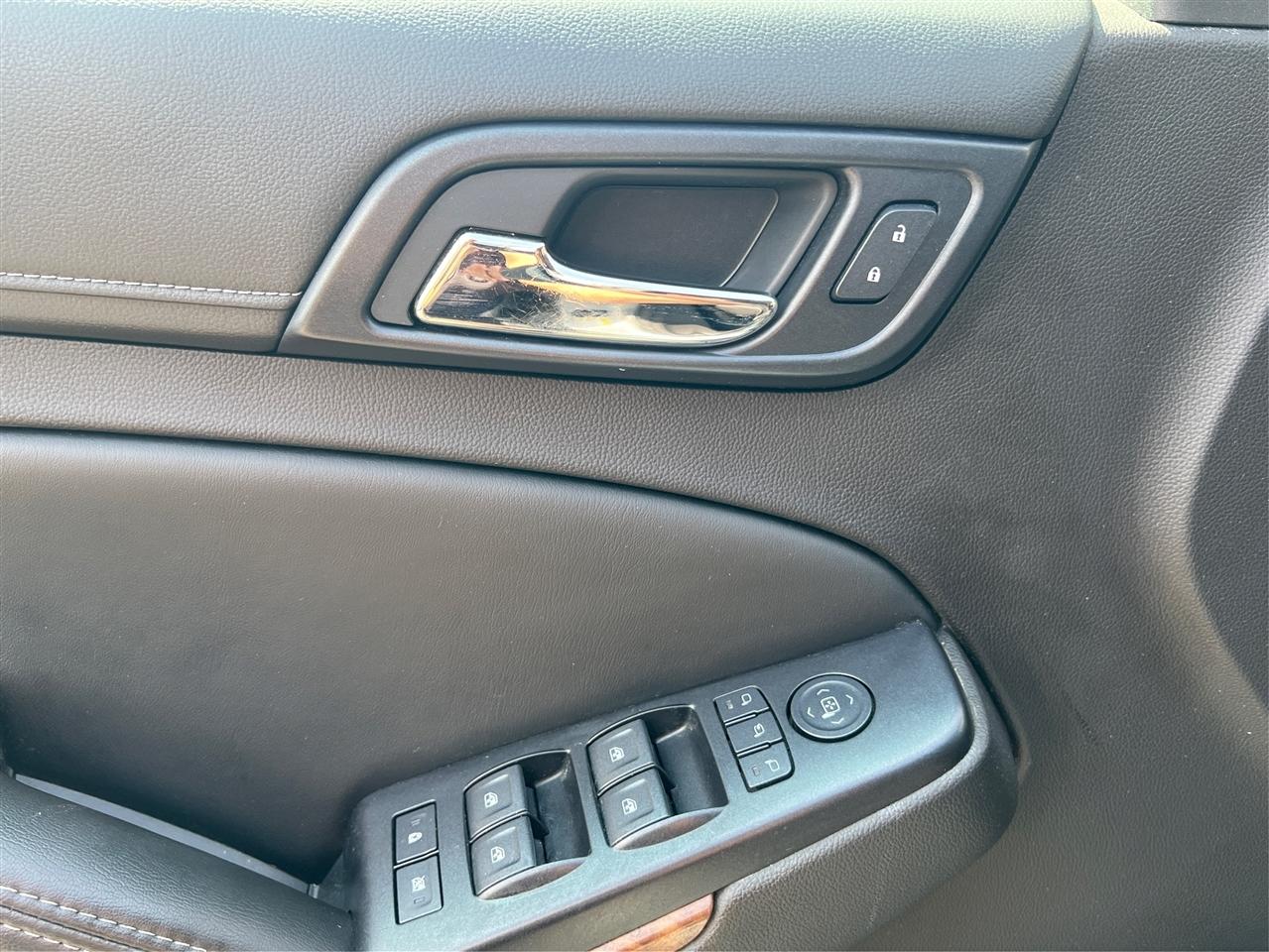 Chevrolet Suburban 4WD 4dr LTZ 2015