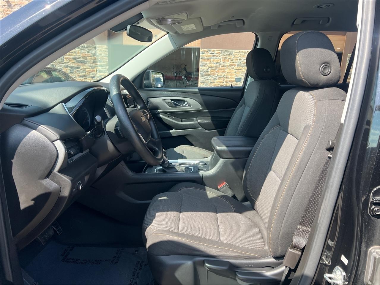 Chevrolet Traverse FWD 4dr LS w/1LS 2021