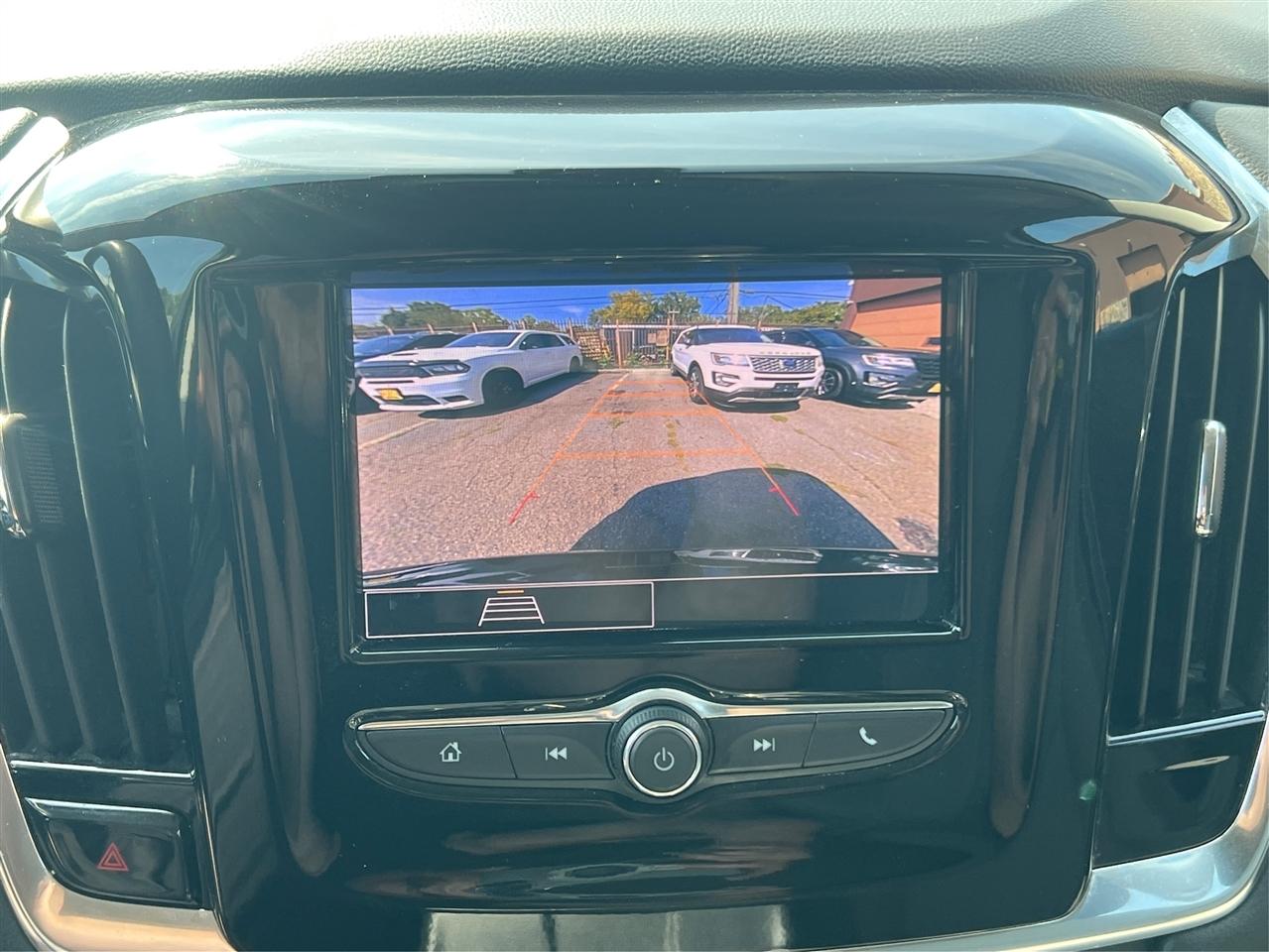 Chevrolet Traverse FWD 4dr LS w/1LS 2021