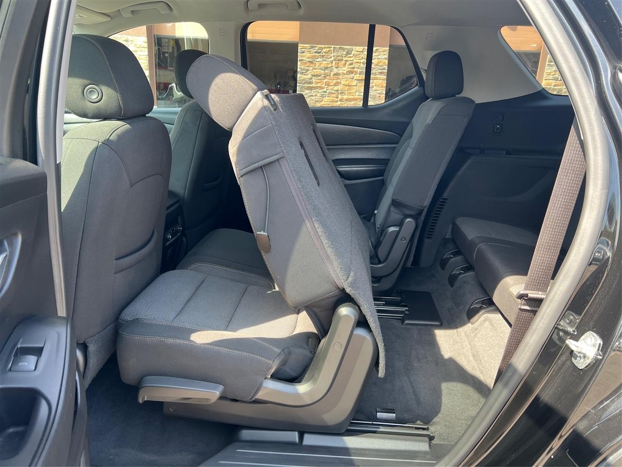 Chevrolet Traverse FWD 4dr LS w/1LS 2021