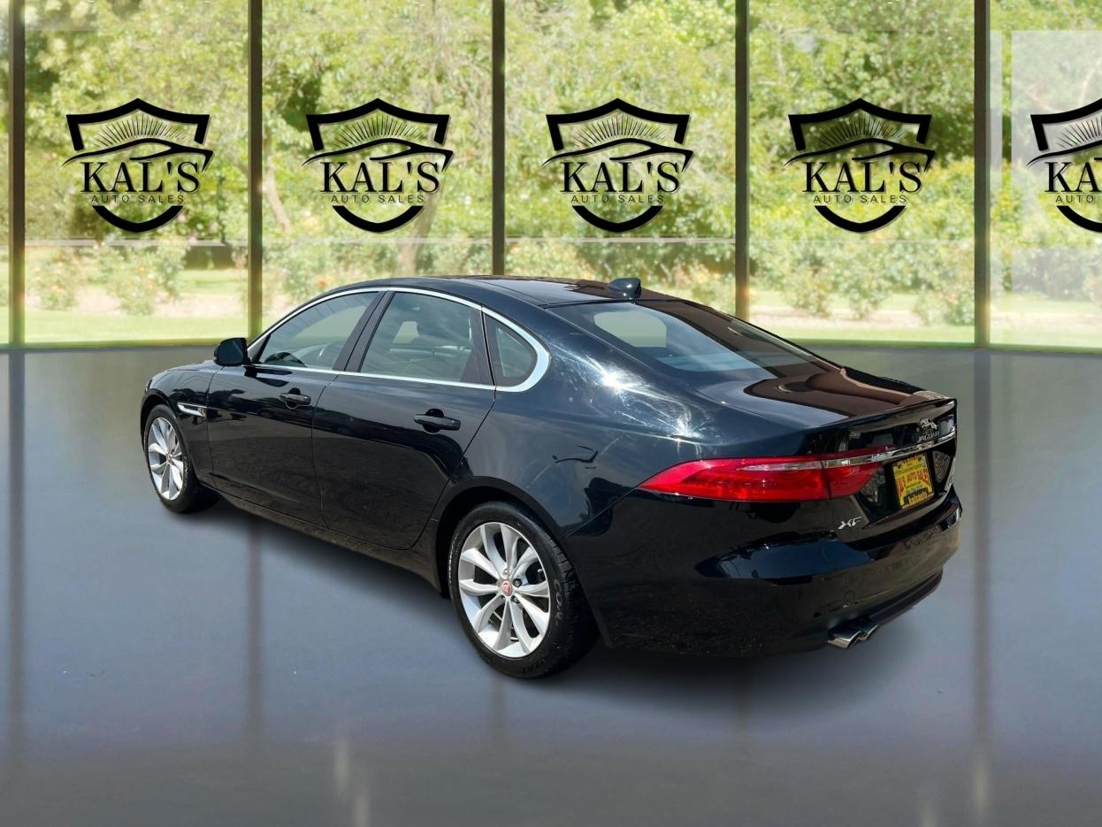 Jaguar XF 20d Premium AWD 2017