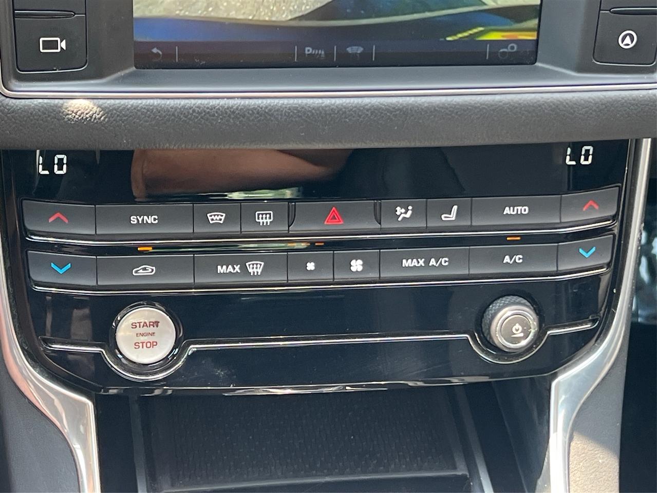 Jaguar XF 20d Premium AWD 2017