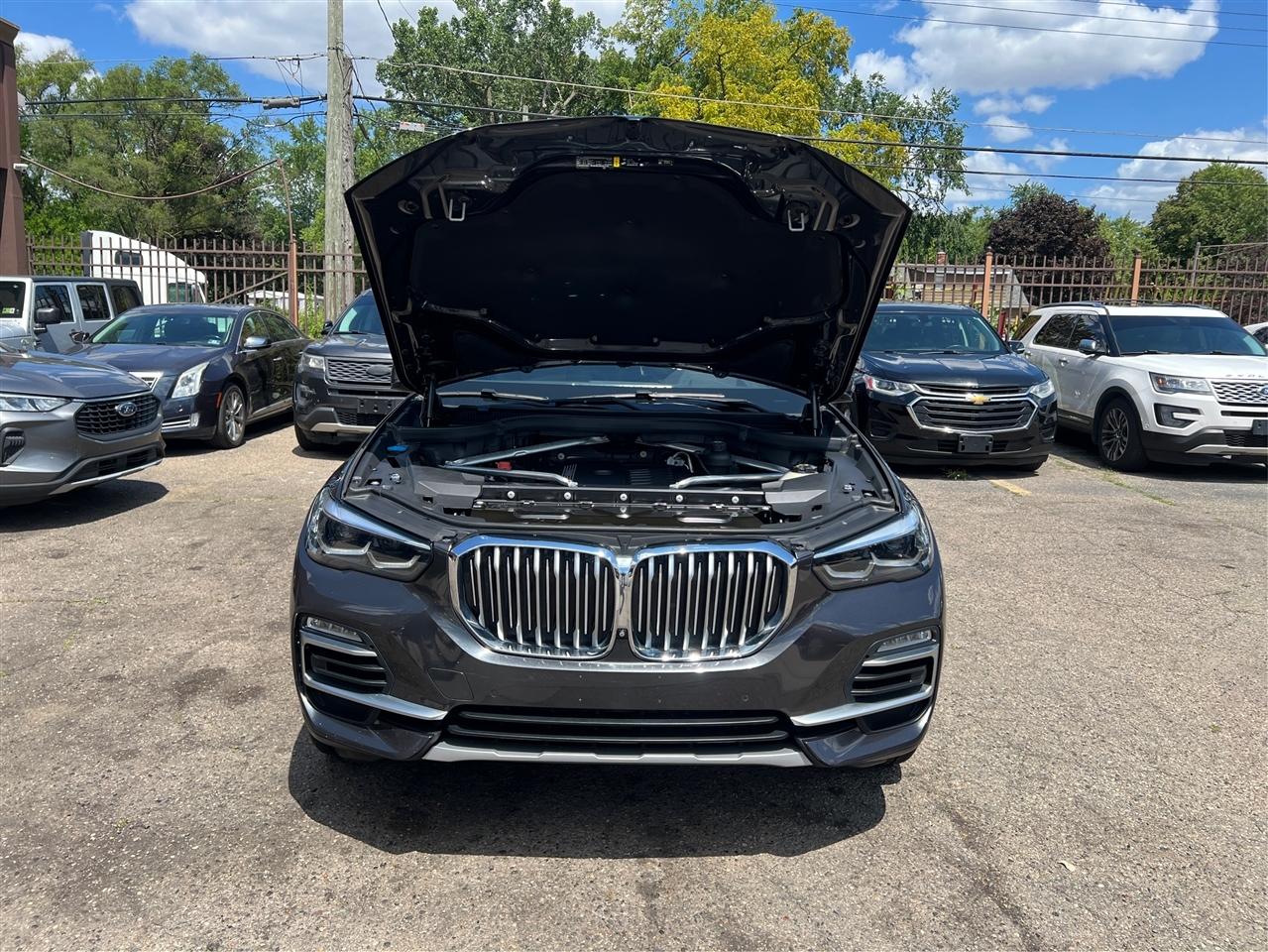 BMW X5 xDrive40i Sports Activity Vehicle 2020