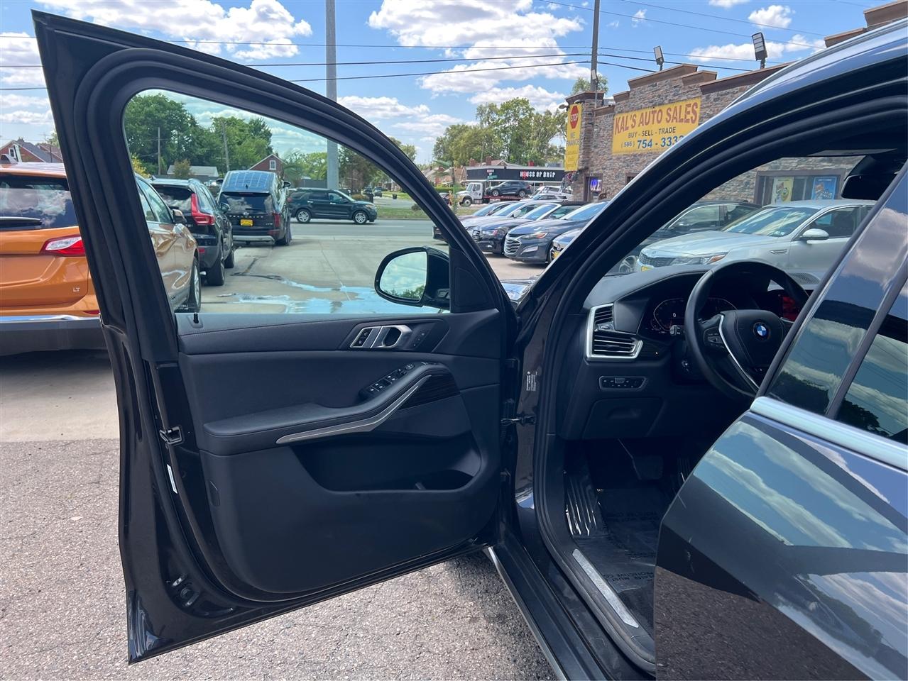 BMW X5 xDrive40i Sports Activity Vehicle 2020