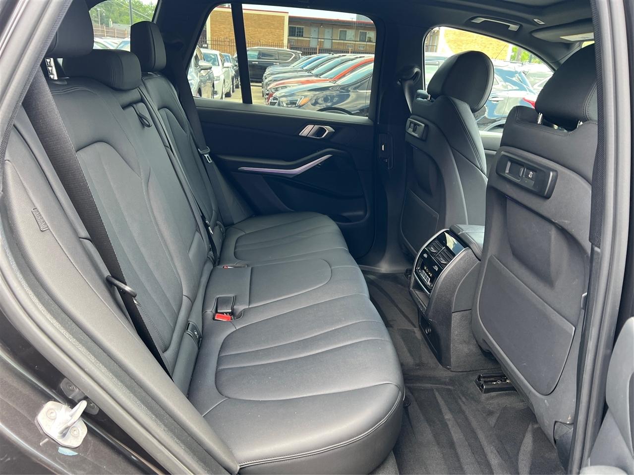 BMW X5 xDrive40i Sports Activity Vehicle 2020