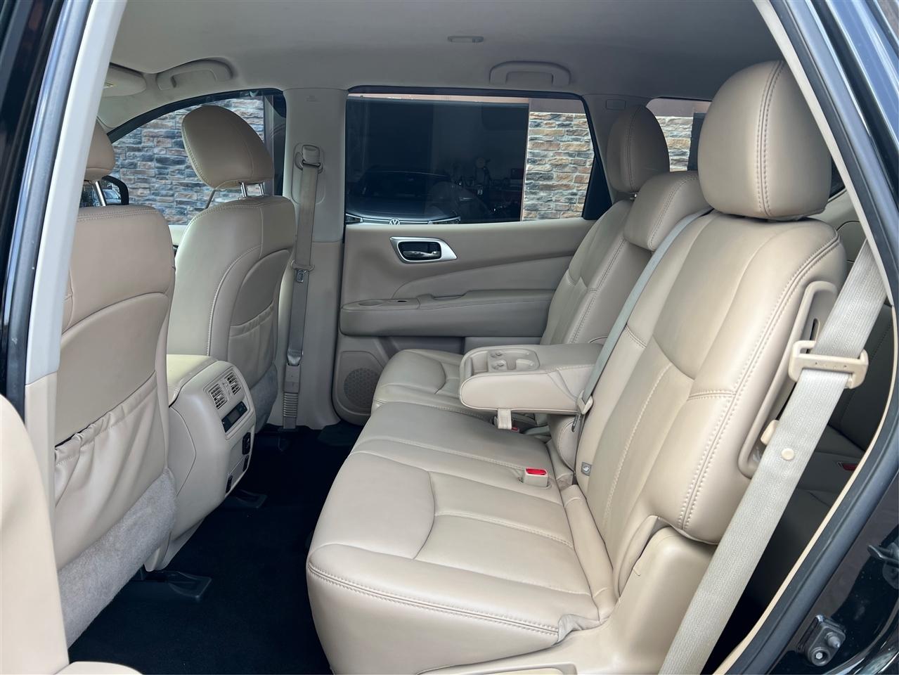 Nissan Pathfinder 4WD 4dr SL 2016