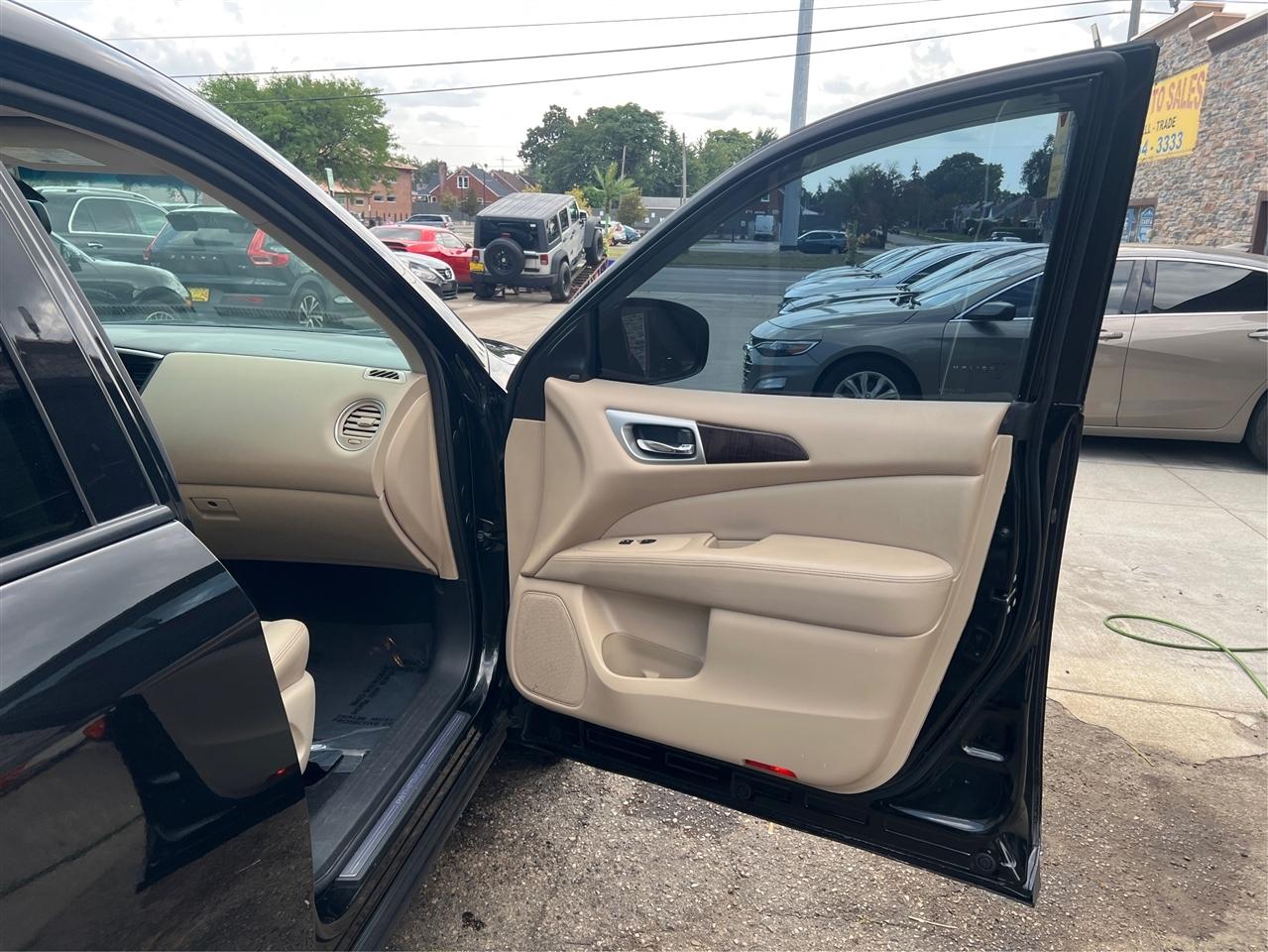 Nissan Pathfinder 4WD 4dr SL 2016