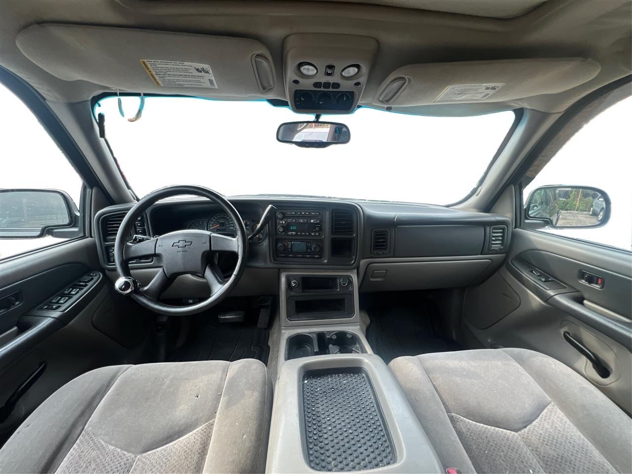 Chevrolet Suburban 4dr 1500 4WD LS 2003