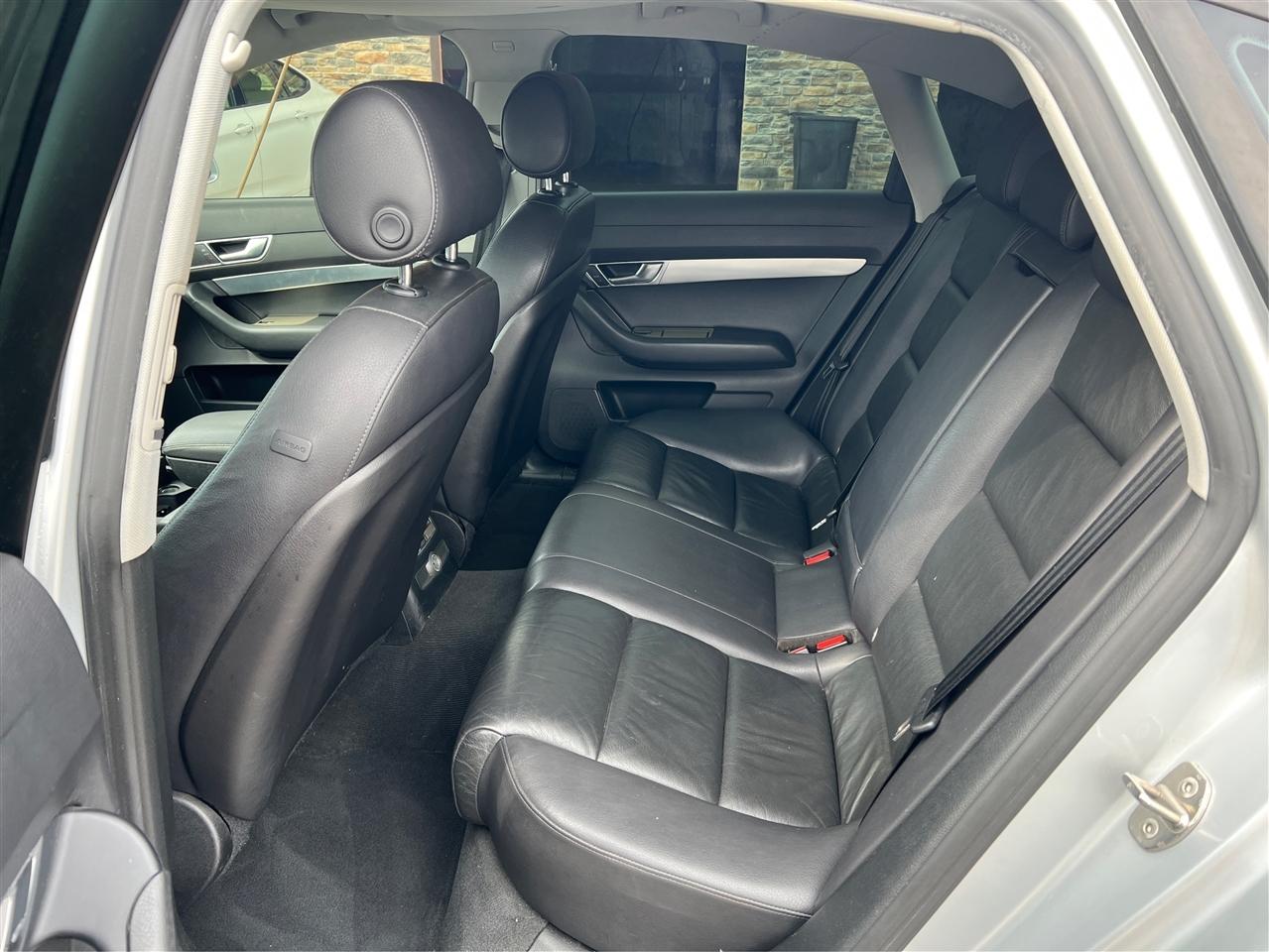 Audi A6 4dr Sdn 3.2L quattro Auto 2005