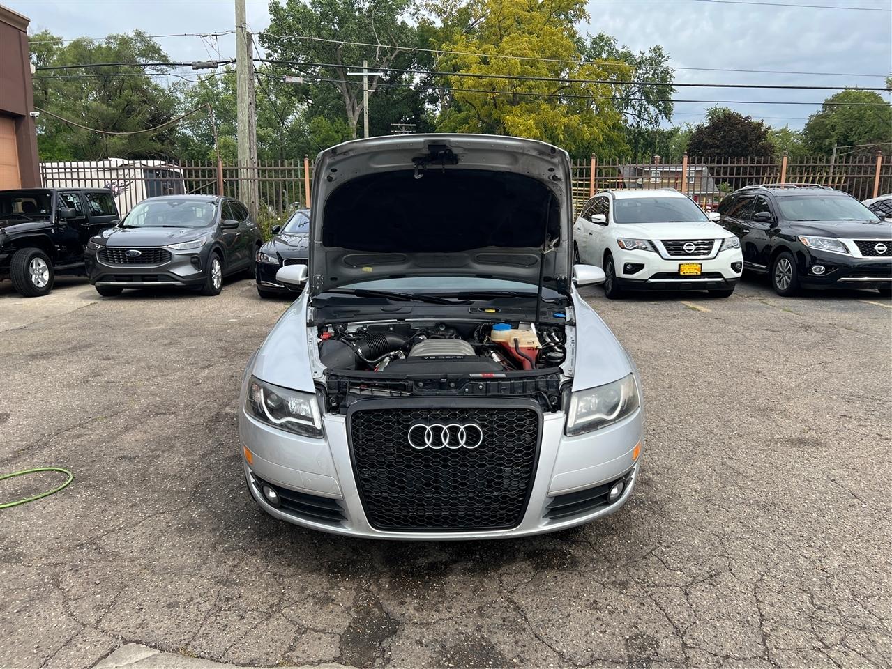 Audi A6 4dr Sdn 3.2L quattro Auto 2005
