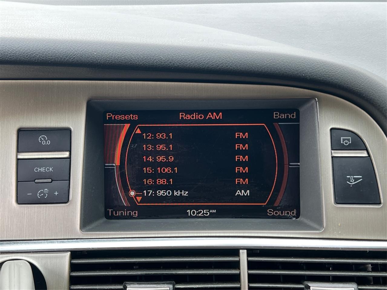 Audi A6 4dr Sdn 3.2L quattro Auto 2005