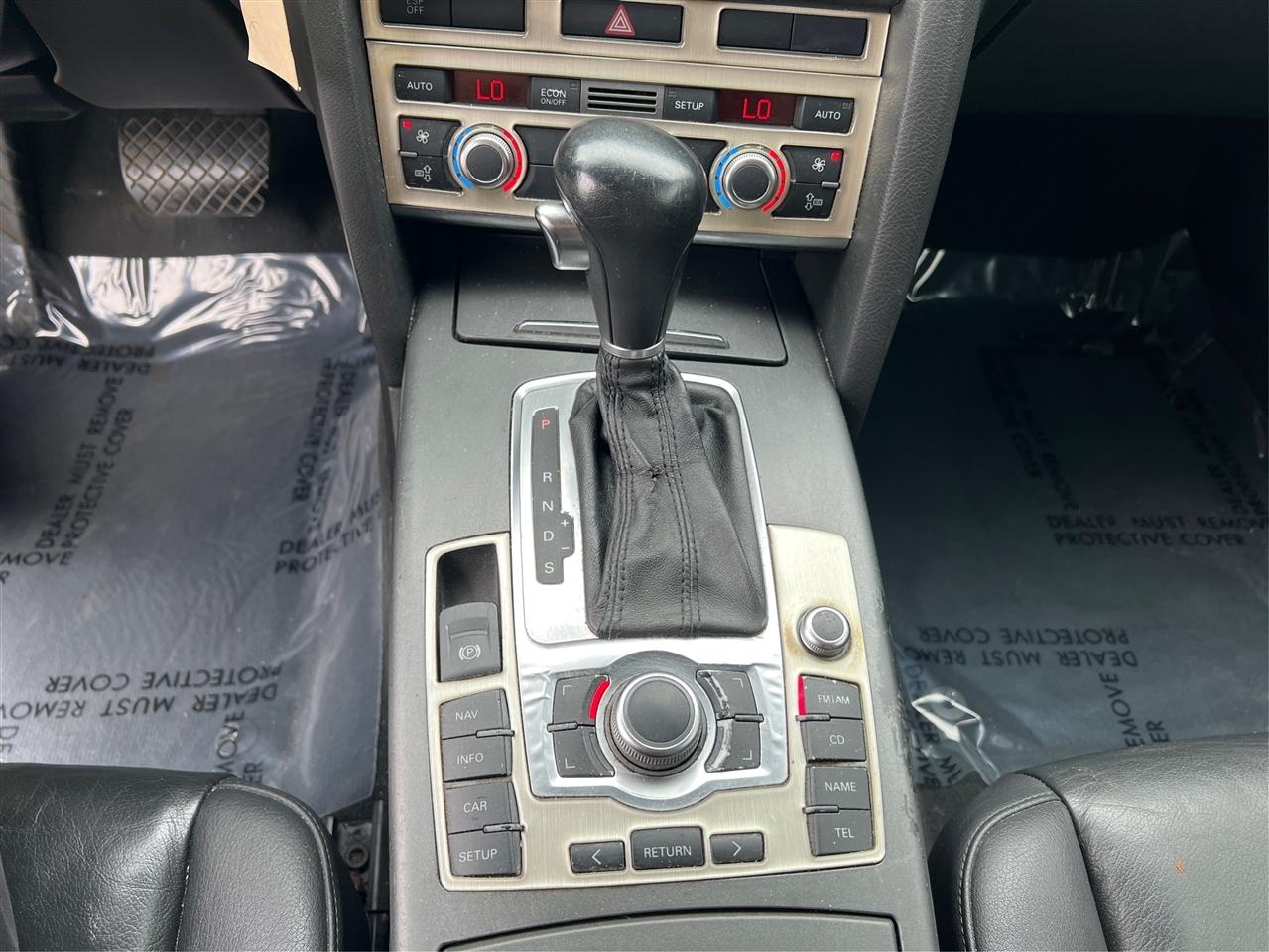 Audi A6 4dr Sdn 3.2L quattro Auto 2005