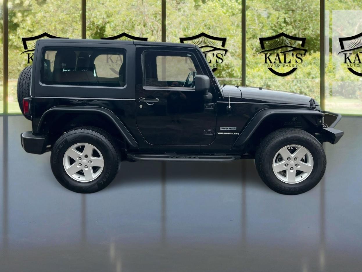Jeep Wrangler 4WD 2dr Sport 2012