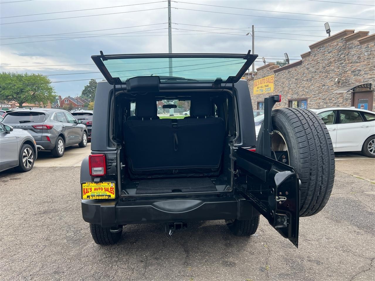 Jeep Wrangler 4WD 2dr Sport 2012