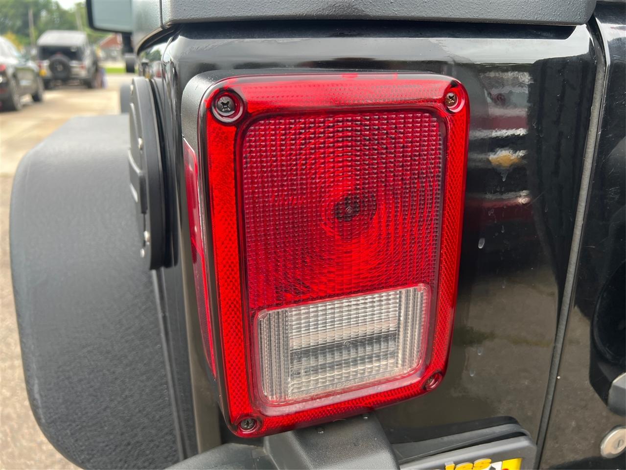 Jeep Wrangler 4WD 2dr Sport 2012