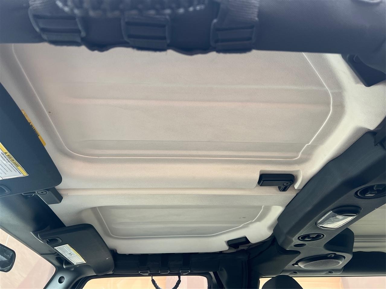 Jeep Wrangler 4WD 2dr Sport 2012