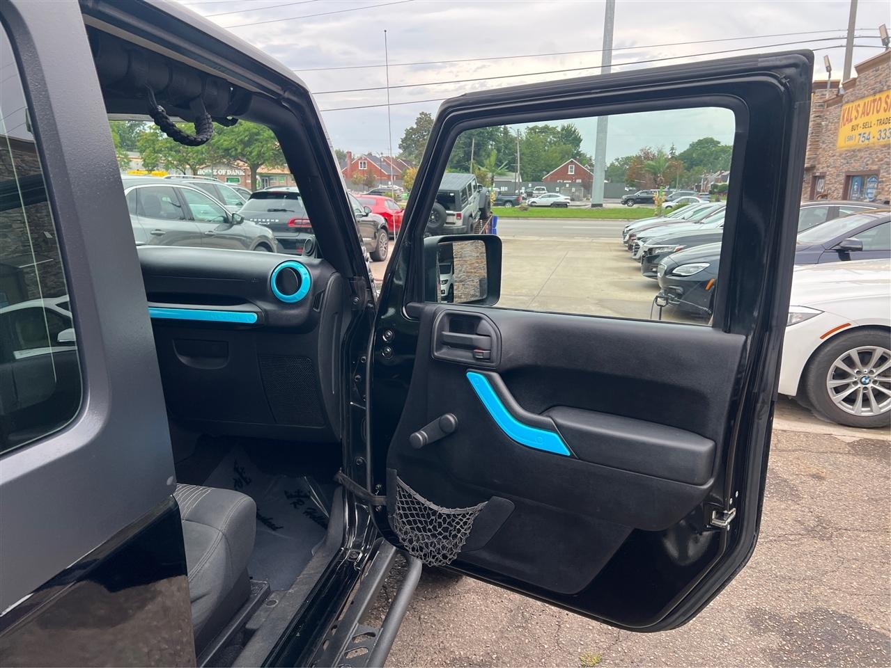 Jeep Wrangler 4WD 2dr Sport 2012