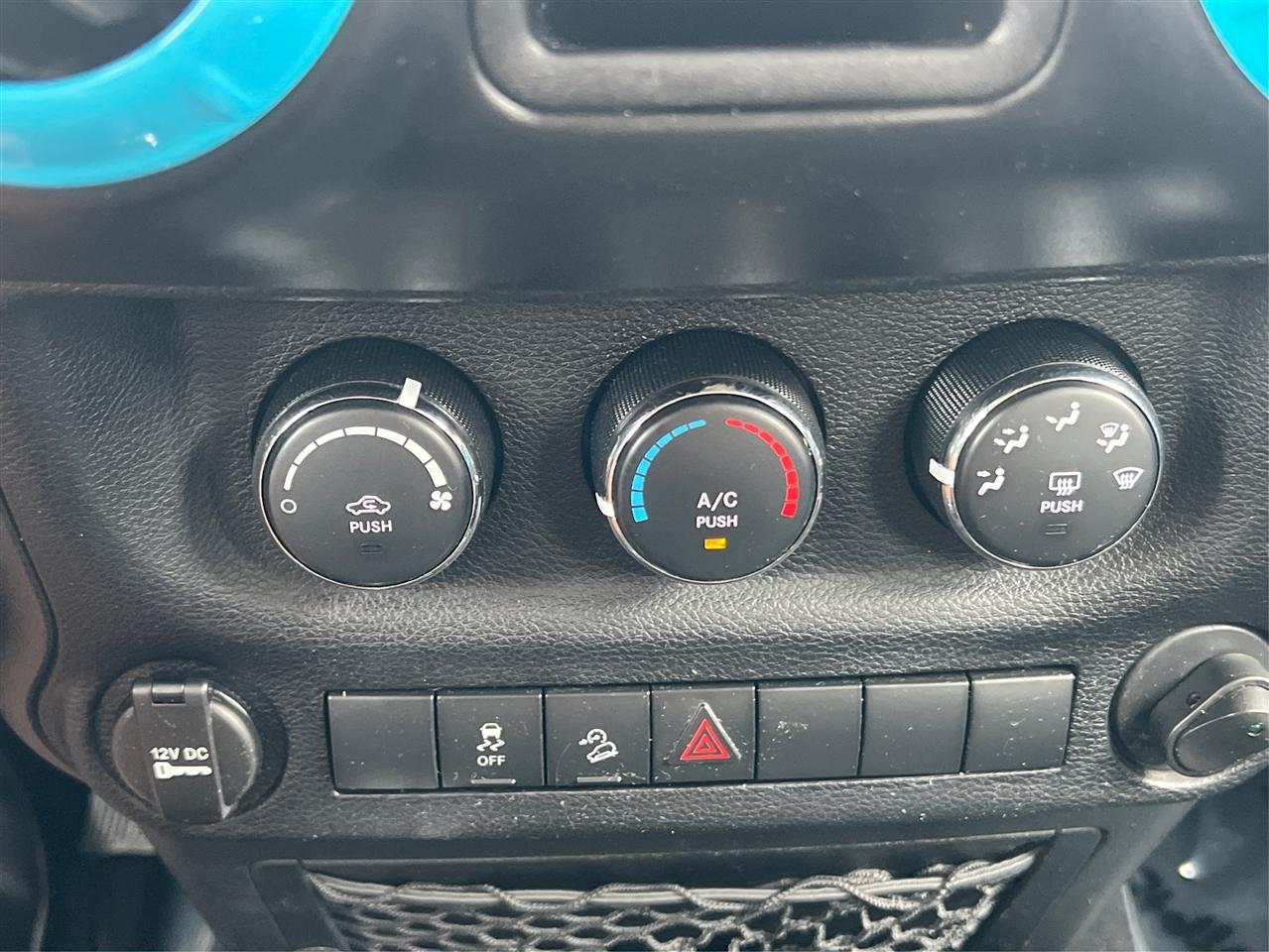 Jeep Wrangler 4WD 2dr Sport 2012