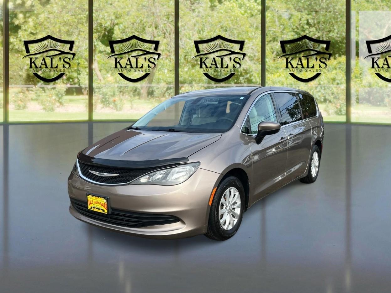 2017 Chrysler Pacifica Touring FWD