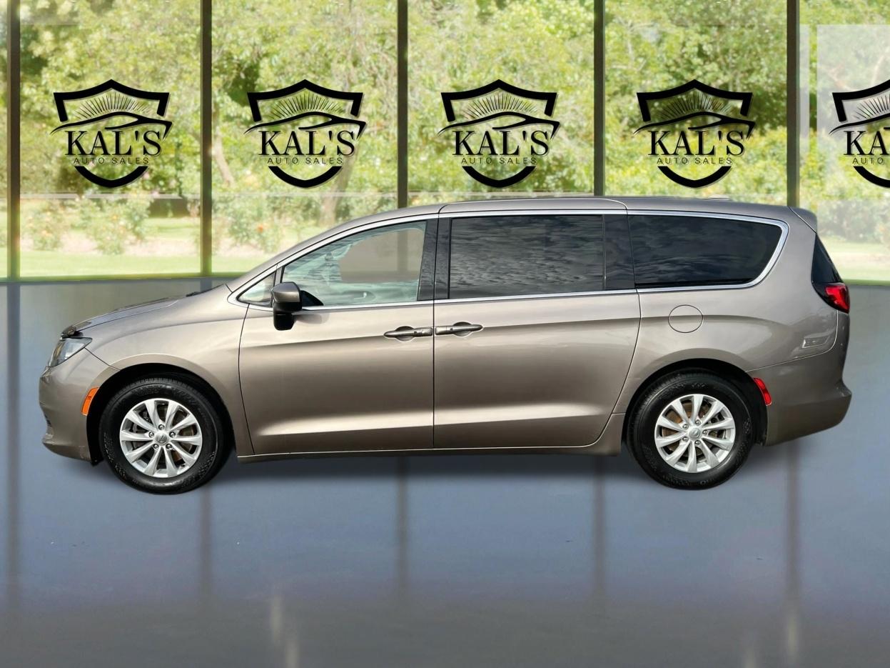 Chrysler Pacifica Touring FWD 2017