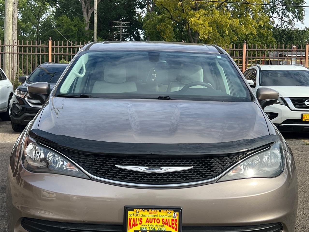 Chrysler Pacifica Touring FWD 2017