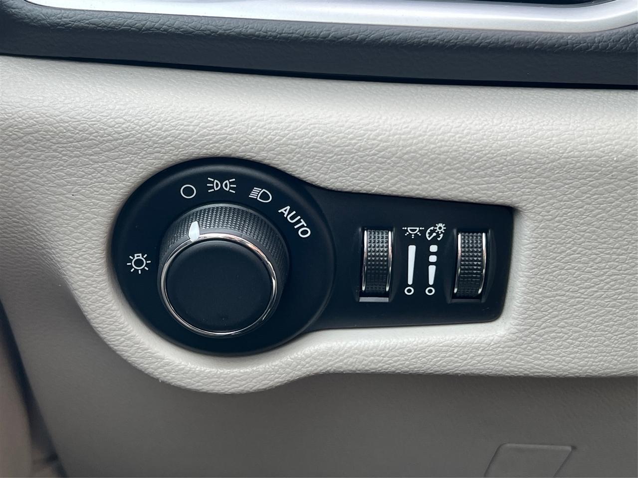 Chrysler Pacifica Touring FWD 2017