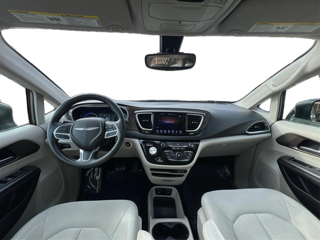 Chrysler Pacifica Touring FWD 2017