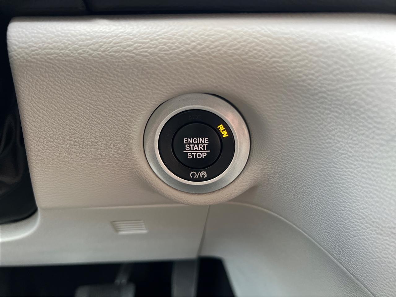 Chrysler Pacifica Touring FWD 2017