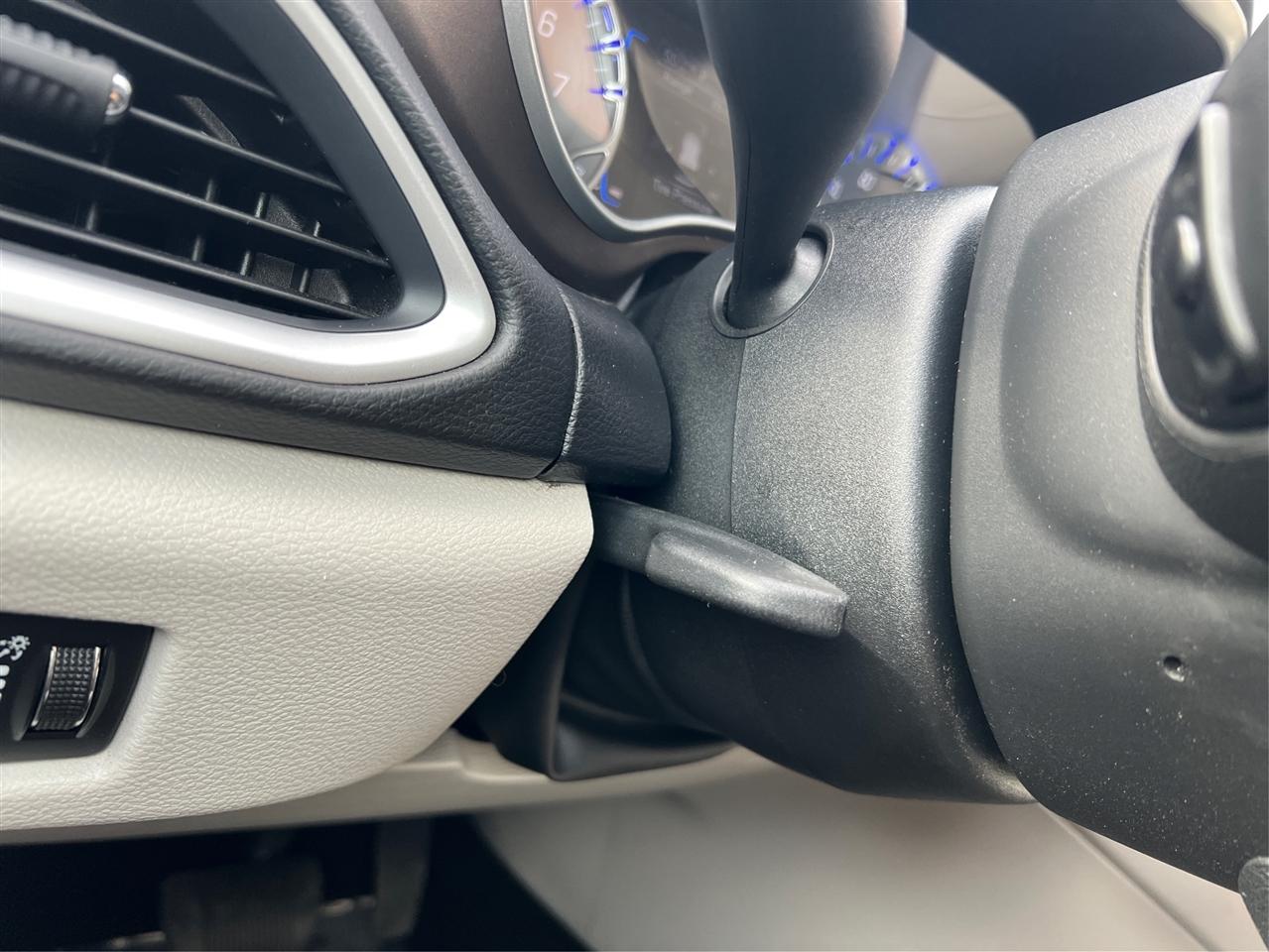 Chrysler Pacifica Touring FWD 2017