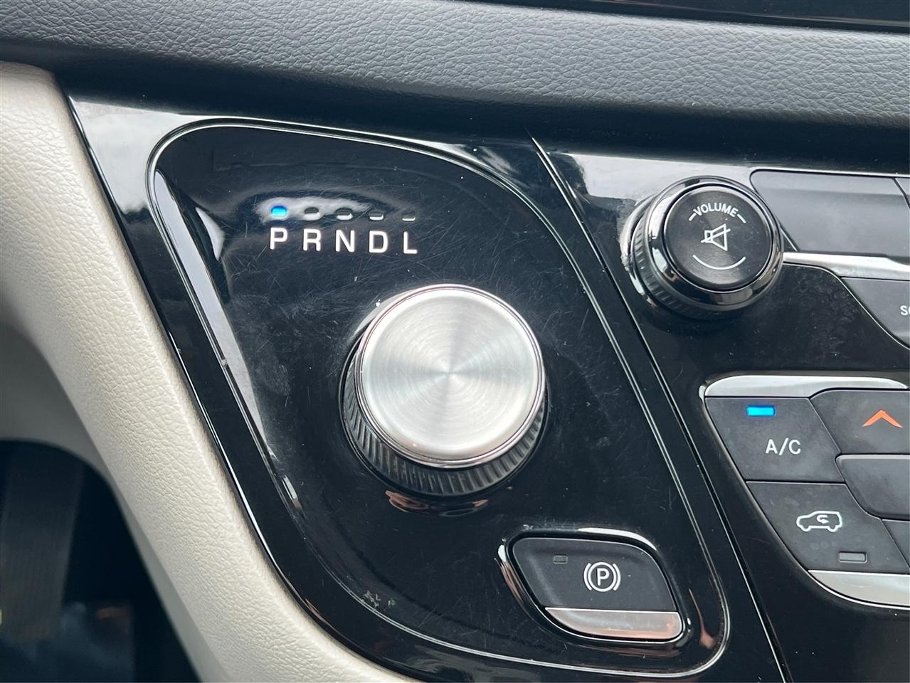 Chrysler Pacifica Touring FWD 2017