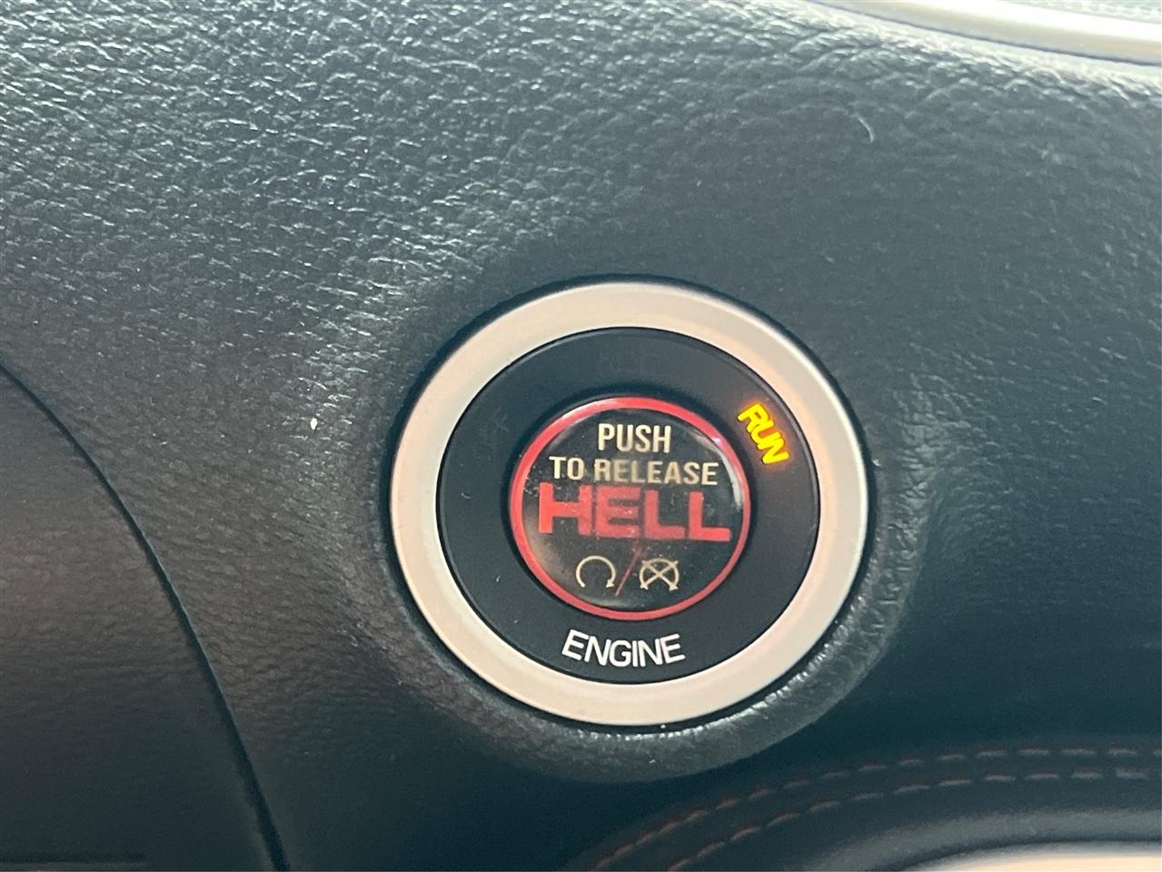 Dodge Challenger 2dr Cpe R/T Plus 2015