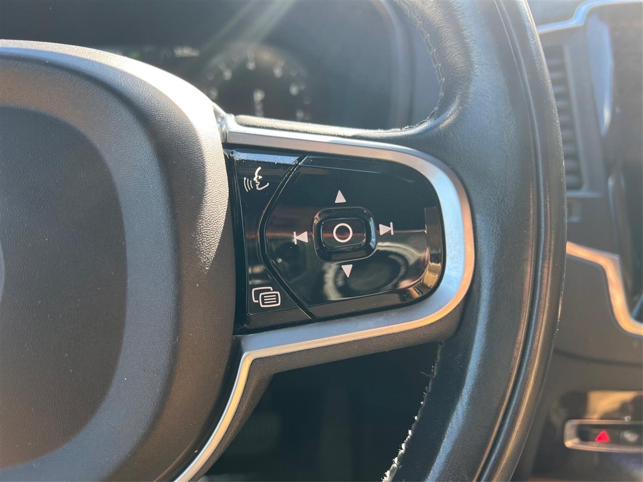 Volvo XC90 T6 AWD Momentum 2019