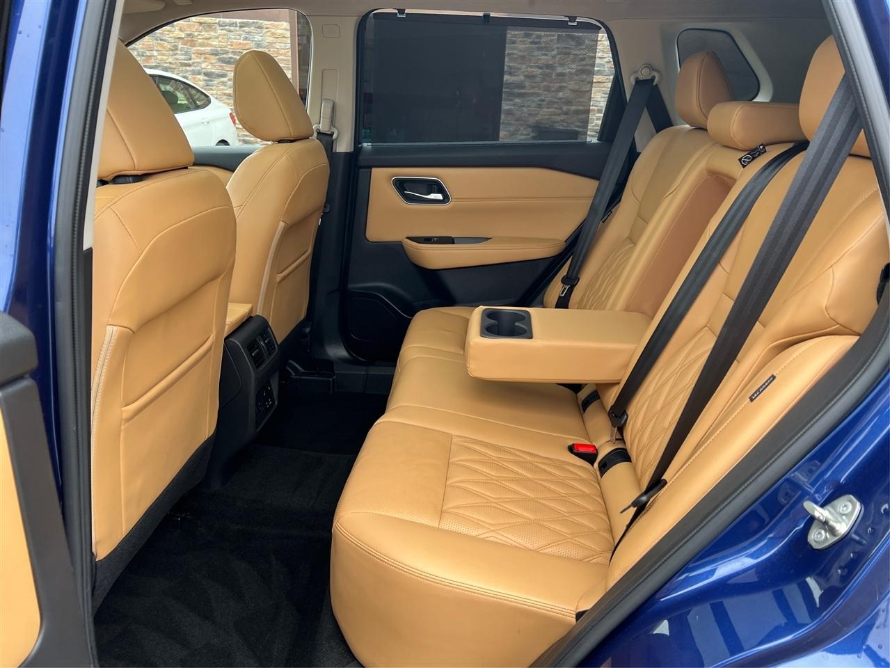 Nissan Rogue AWD Platinum 2022