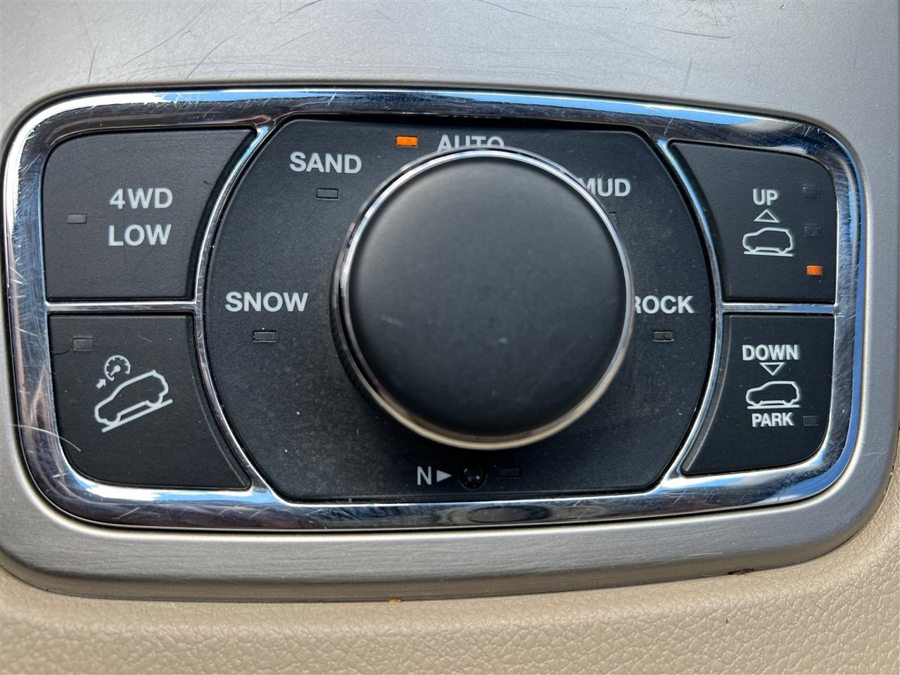 Jeep Grand Cherokee 4WD 4dr Overland 2015