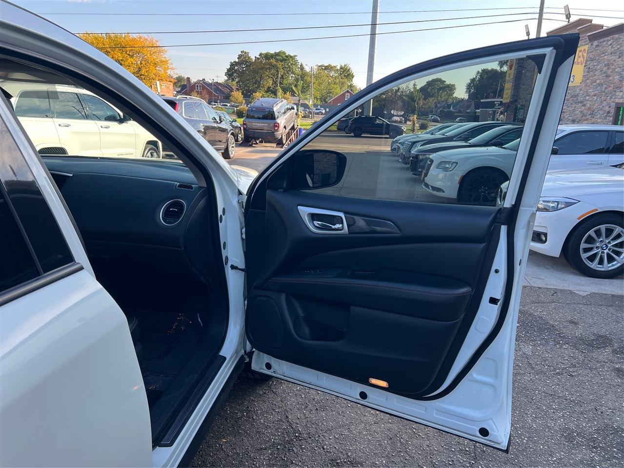 Nissan Pathfinder Rock Creek 4D SUV 4WD 2020