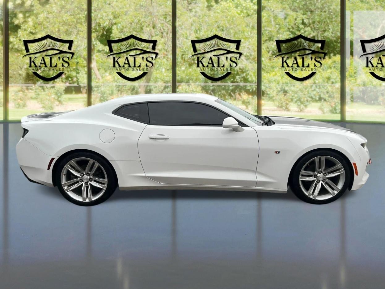 Chevrolet Camaro 2dr Cpe 2LT 2018
