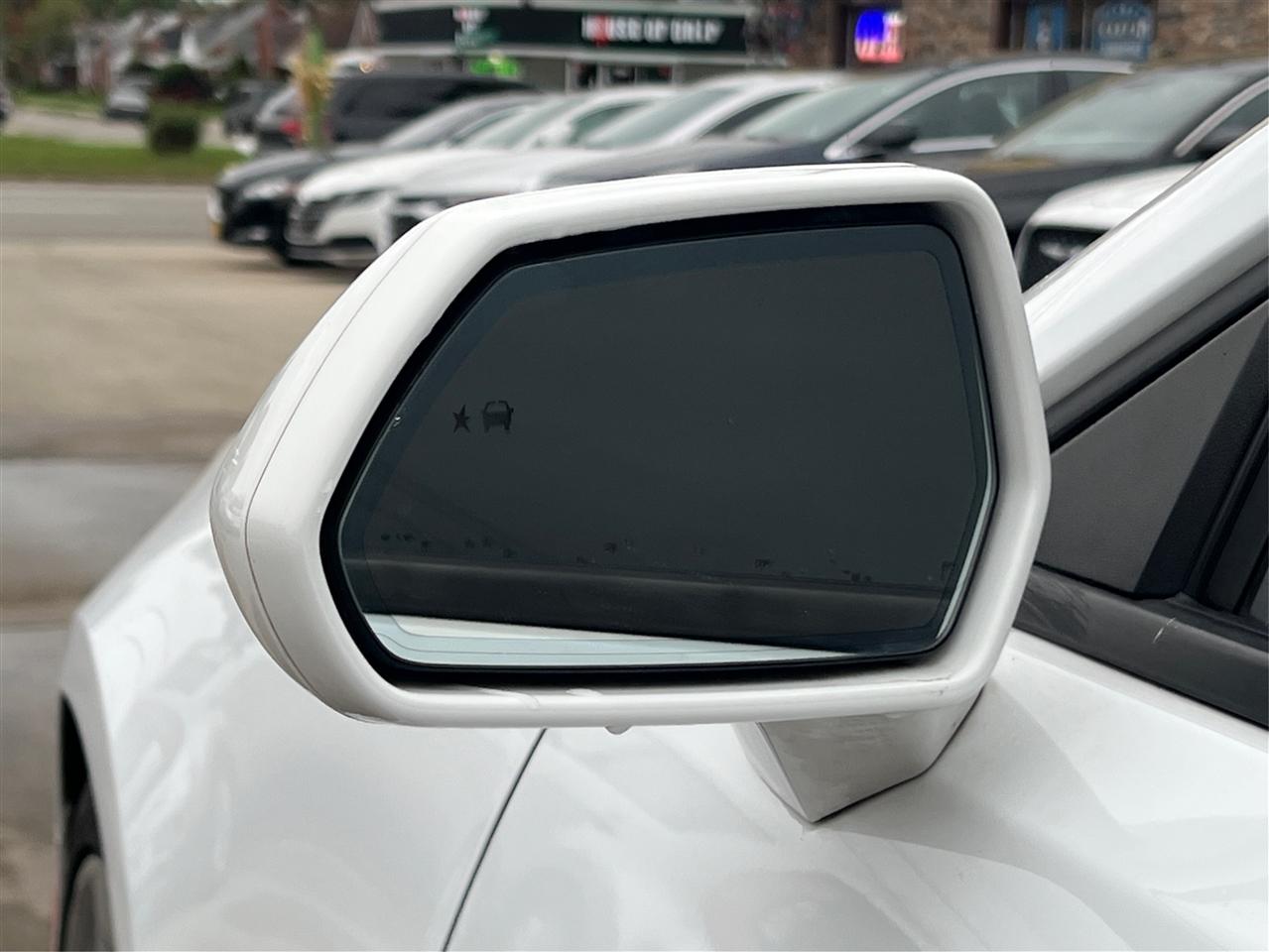 Chevrolet Camaro 2dr Cpe 2LT 2018