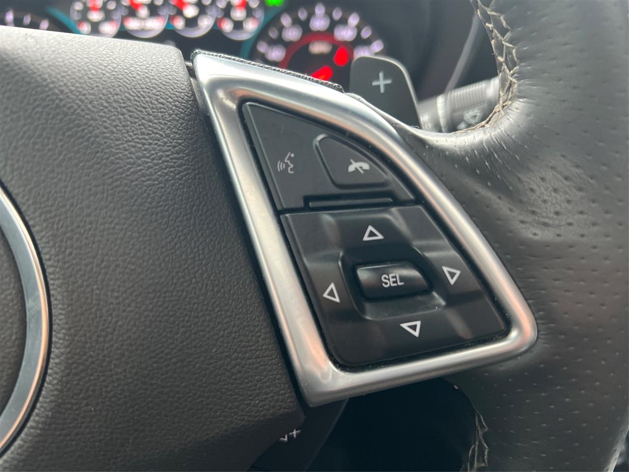 Chevrolet Camaro 2dr Cpe 2LT 2018