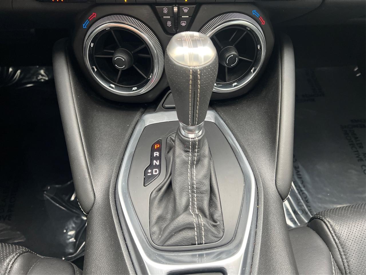 Chevrolet Camaro 2dr Cpe 2LT 2018