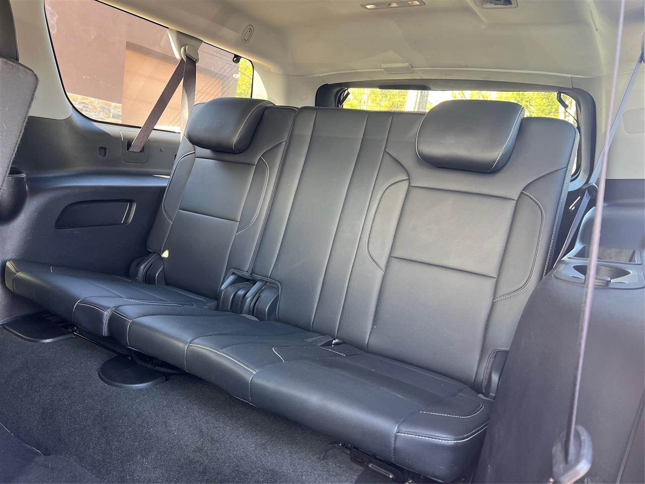 Chevrolet Suburban 4WD 4dr 1500 LT 2016