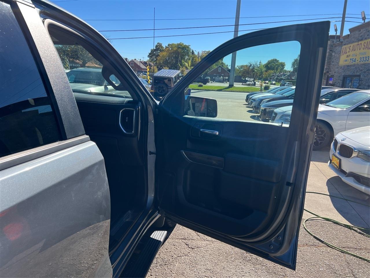 Chevrolet Silverado 1500 2WD Crew Cab 147" LT 2020